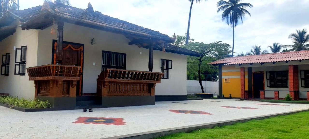 Coastal Hideoout Family Cottages Malpe Esterno foto