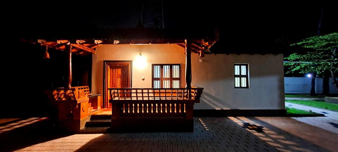 Coastal Hideoout Family Cottages Malpe Esterno foto