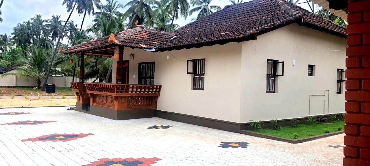 Coastal Hideoout Family Cottages Malpe Esterno foto