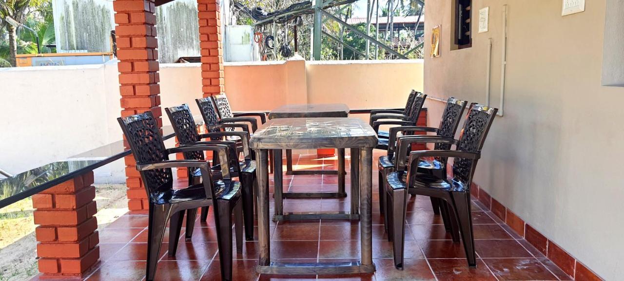 Coastal Hideoout Family Cottages Malpe Esterno foto